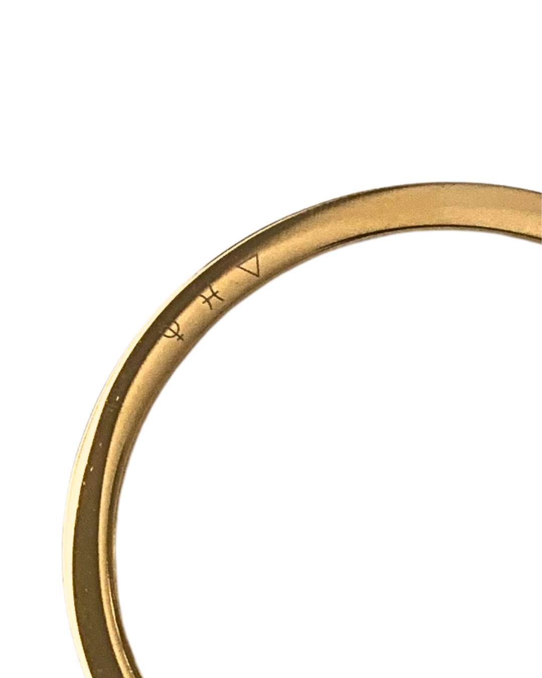 Linear Bangle